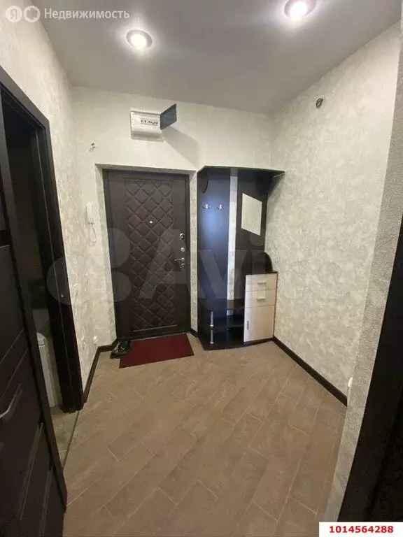 1-комнатная квартира: Краснодар, улица им. Героя Яцкова И.В., 15к2 (42 ... - Фото 0