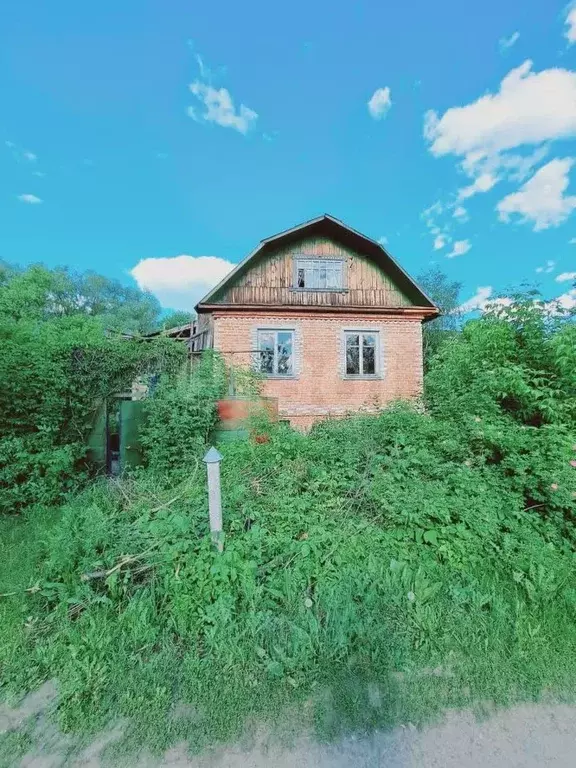 Дом в Саратовская область, Балашовский район, Хоперское муниципальное ... - Фото 1