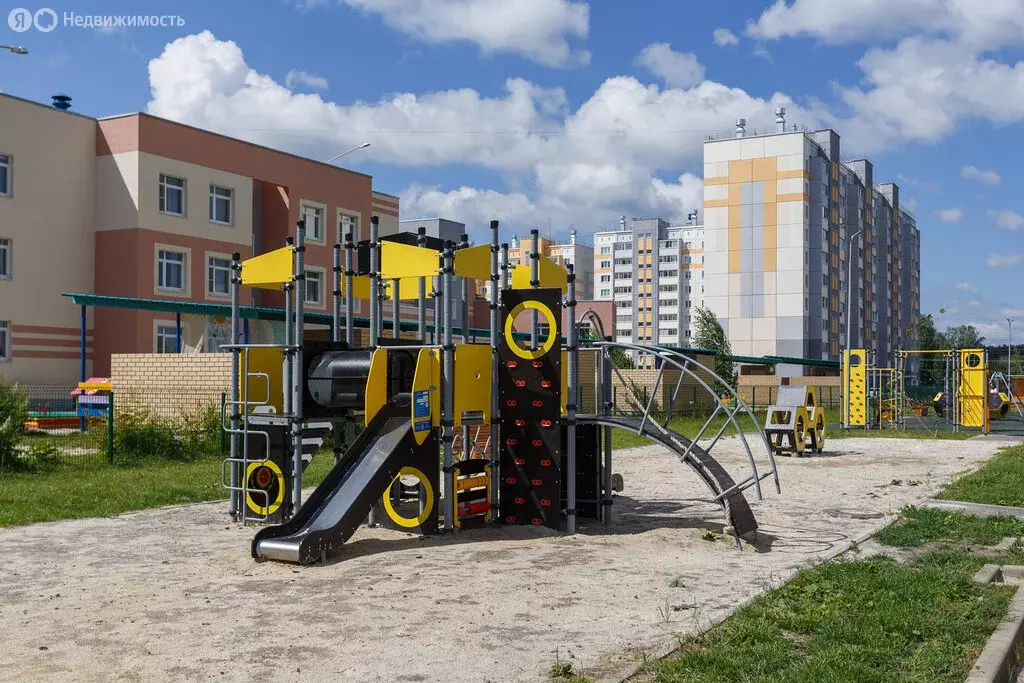 2-комнатная квартира: Челябинск, улица Хариса Юсупова, 68 (64 м) - Фото 2