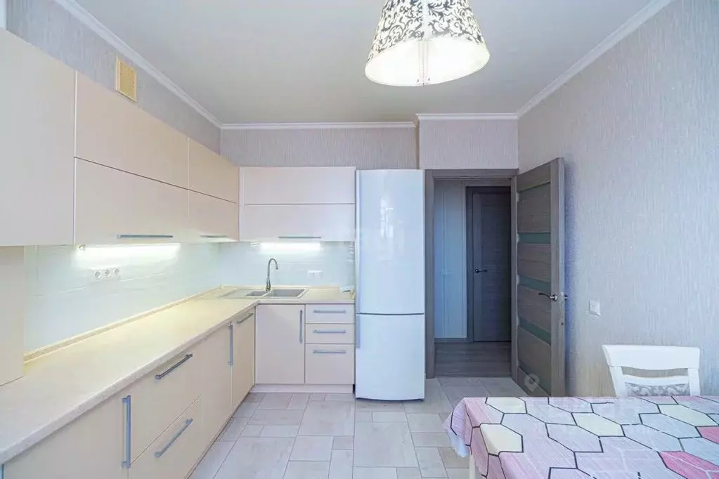 3-к кв. Севастополь ул. Новороссийская, 5 (90.3 м) - Фото 1