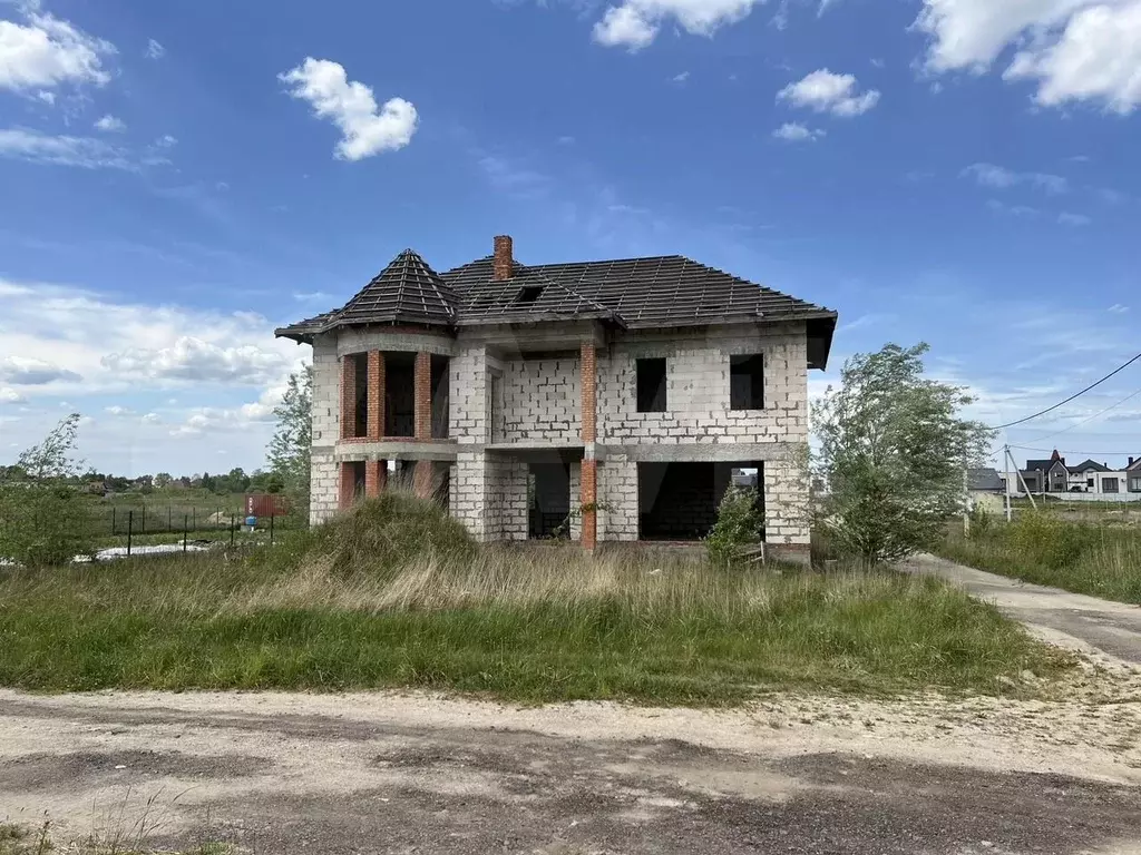 Дом 250 м на участке 10 сот. - Фото 0