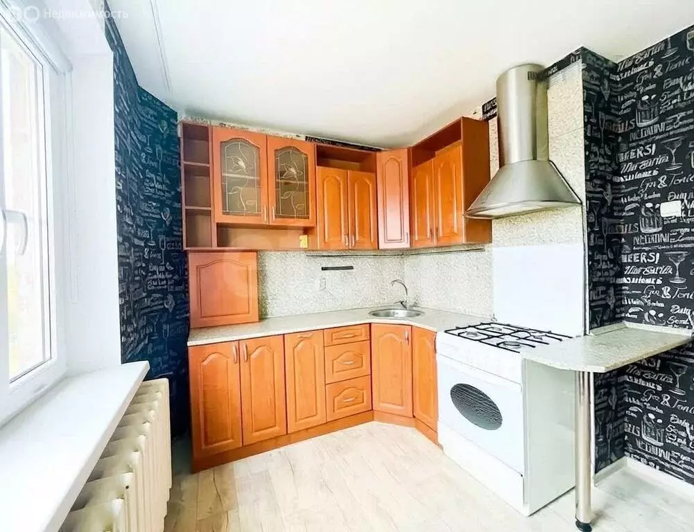 4-комнатная квартира: Остров, микрорайон Строитель, 13 (82.9 м) - Фото 1
