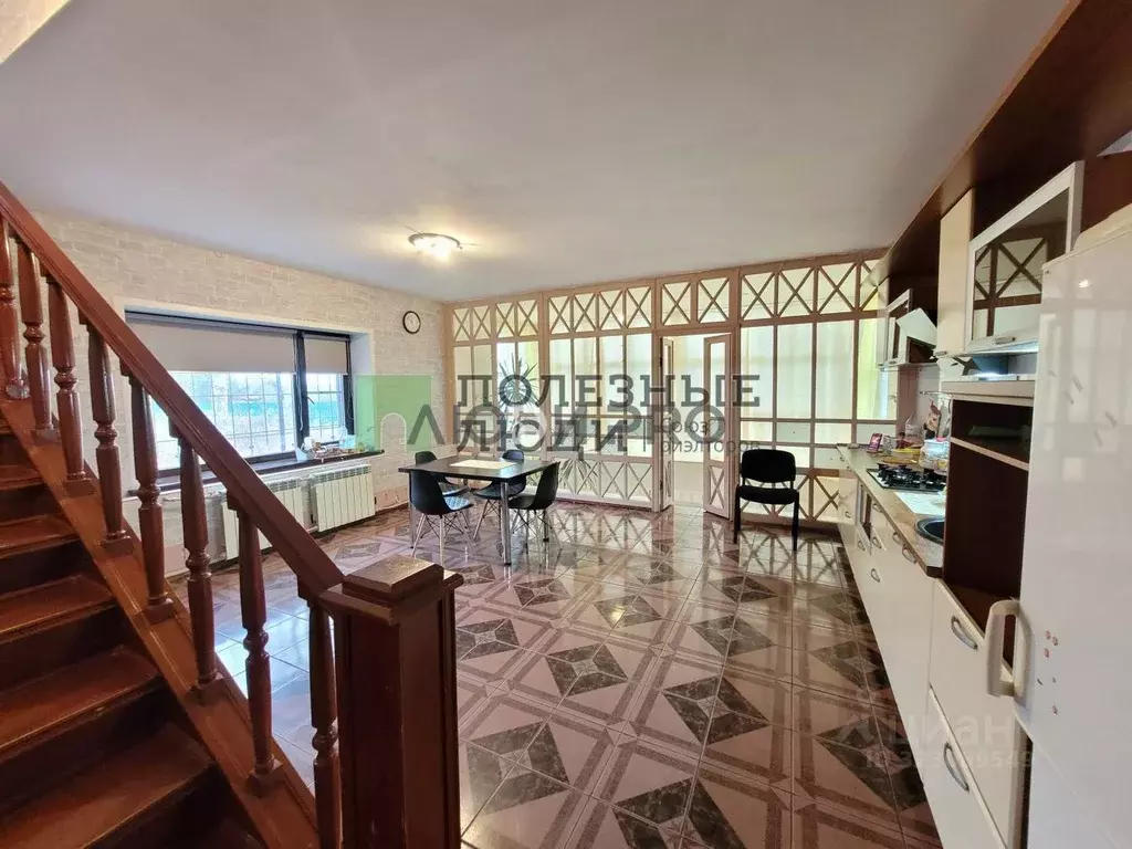 Коттедж в Саратовская область, с. Багаевка ул. Мичурина, 32 (199 м) - Фото 2