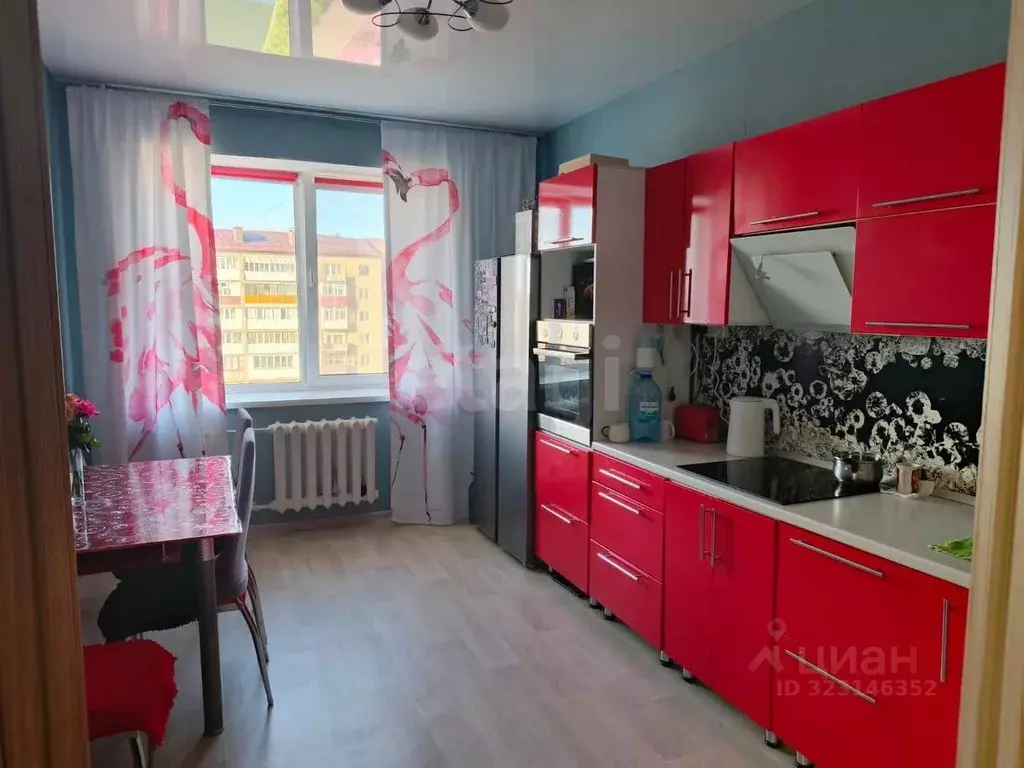 3-к кв. Сахалинская область, Тымовское пгт ул. Первомайская, 20 (72.0 ... - Фото 1