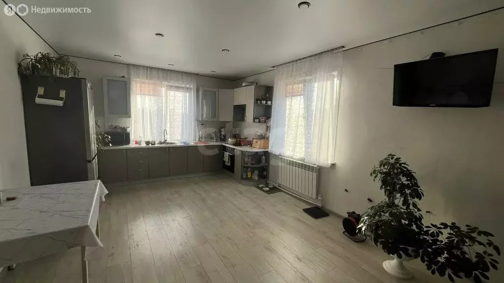 Дом в село Смоленка, микрорайон Добротный (113.3 м) - Фото 1