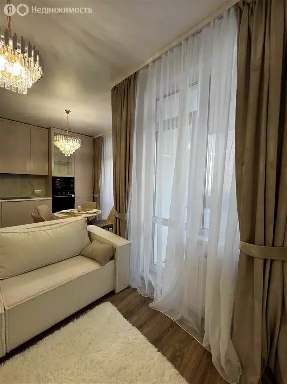 3-комнатная квартира: Пирогово, улица Ильинского, 8 (60 м) - Фото 0