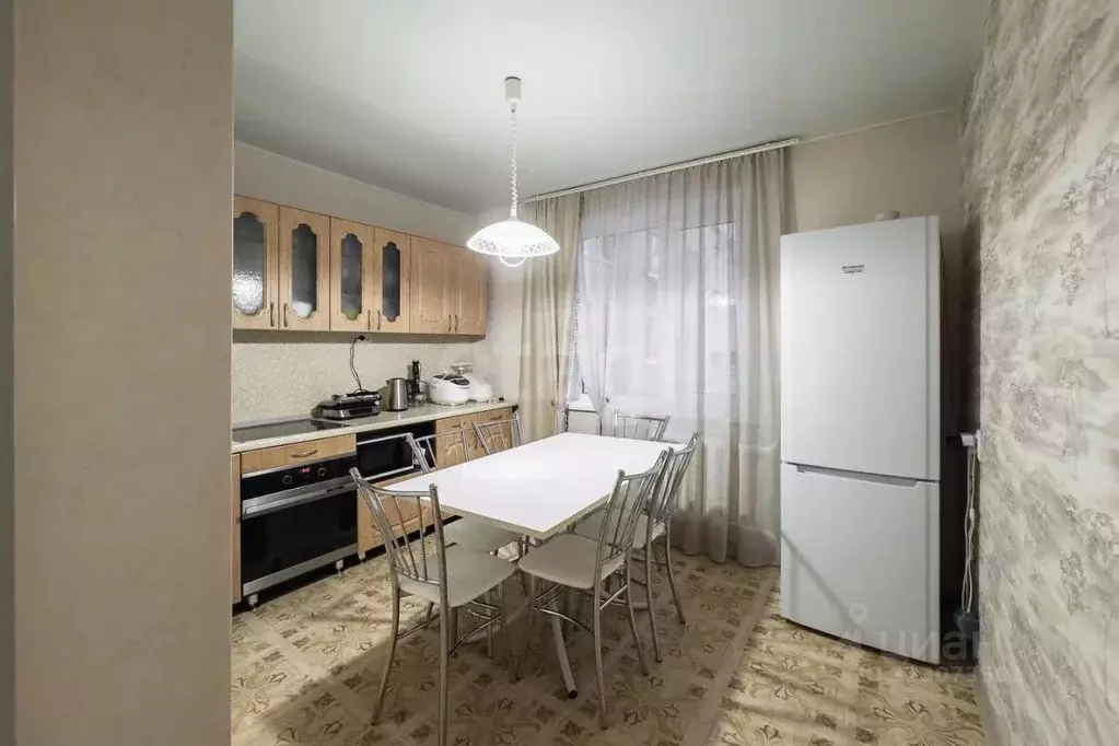 3-к кв. Ульяновская область, Ульяновск ул. Стасова, 19 (66.0 м) - Фото 1