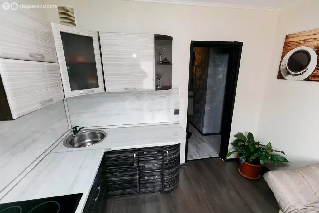 2-комнатная квартира: Ижевск, улица Холмогорова, 85 (51 м) - Фото 1