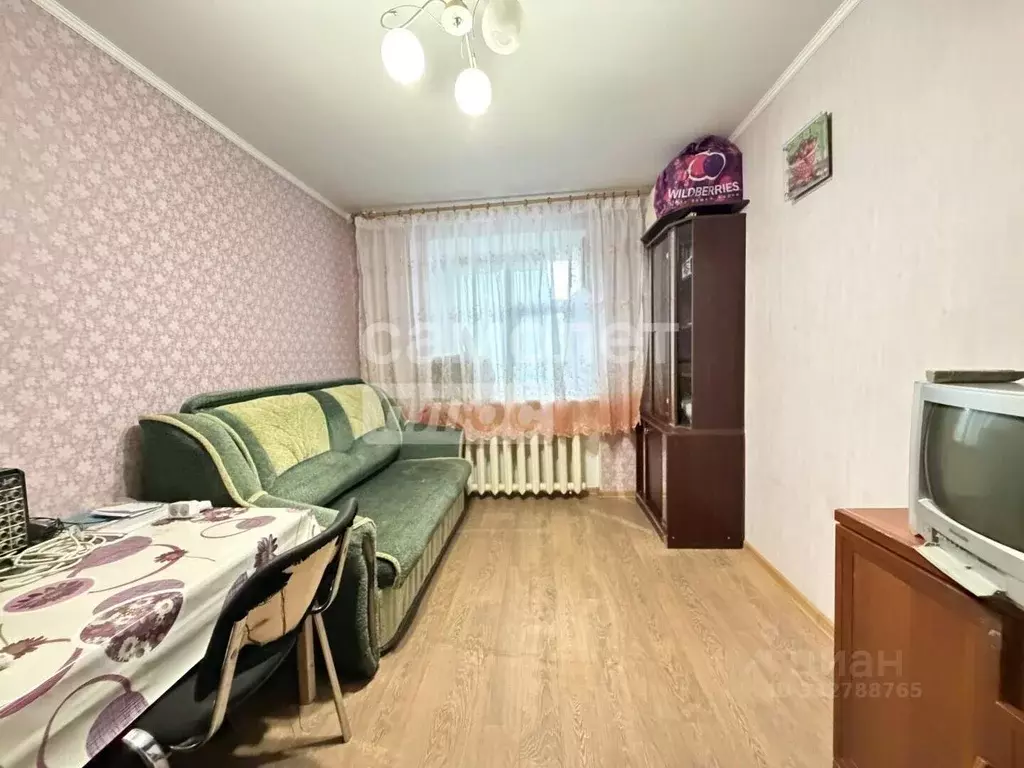 Комната Ханты-Мансийский АО, Нижневартовск просп. Победы, 16 (11.2 м) - Фото 1
