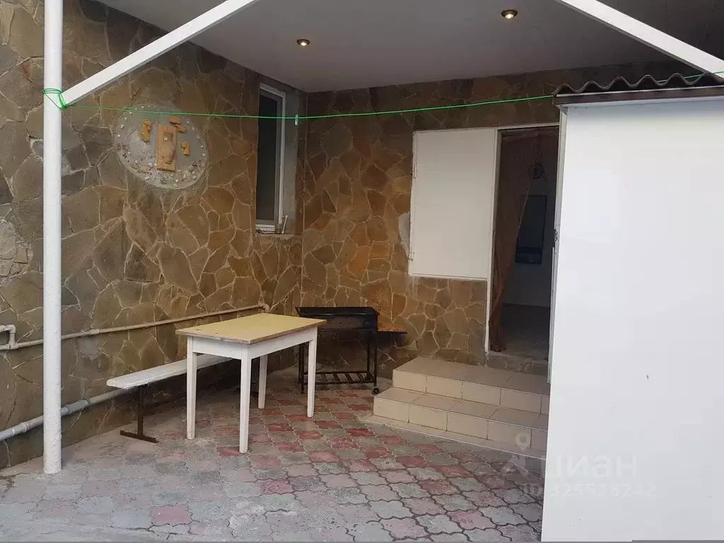 Дом в Крым, Сакский район, Штормовское с/пос, Нептун дачный ... - Фото 1