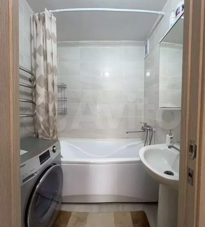 2-к. квартира, 60 м, 4/17 эт. - Фото 1