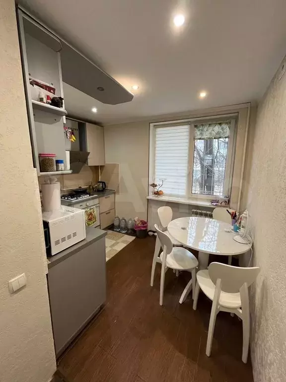 2-к. квартира, 55 м, 1/5 эт. - Фото 0