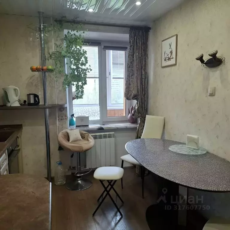 3-к кв. Санкт-Петербург Российский просп., 14 (63.0 м) - Фото 0