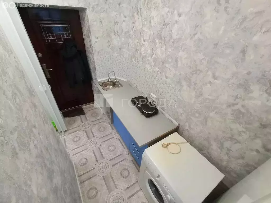 Квартира-студия: Барнаул, улица 40 лет Октября, 34А (12.9 м) - Фото 2