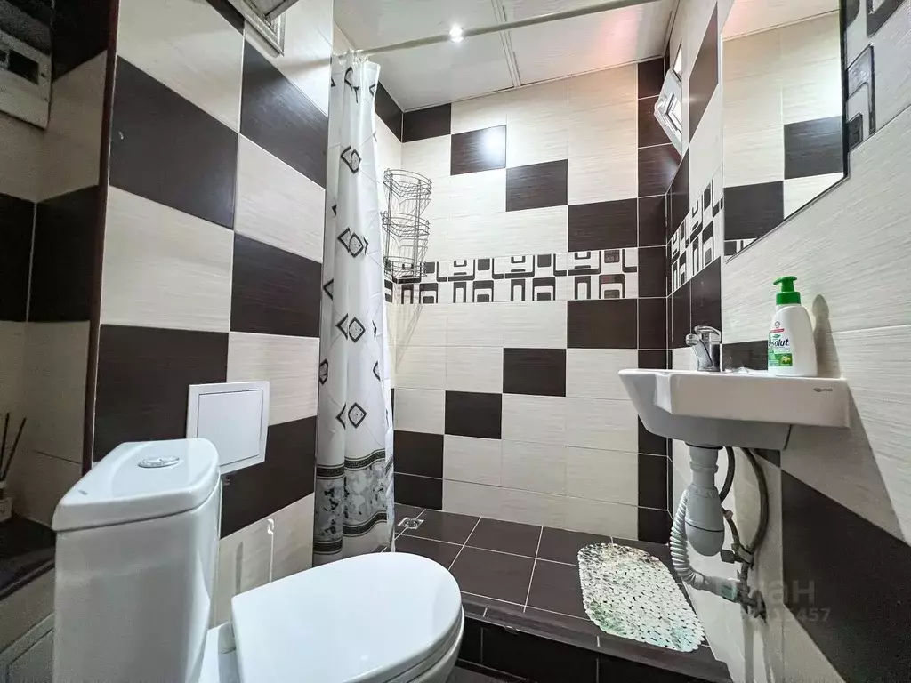 2-к кв. Краснодарский край, Сочи Адлер жилрайон, ул. Ульянова, 26А ... - Фото 2