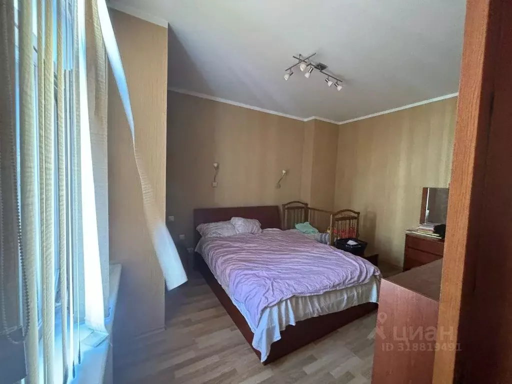 2-к кв. Санкт-Петербург 13-я Васильевского острова линия, 42 (100.0 м) - Фото 1