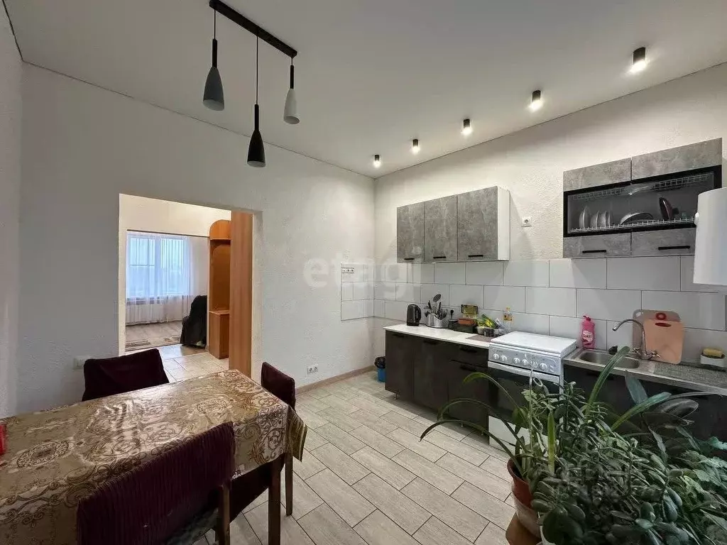 Дом в Белгородская область, Старооскольский городской округ, с. Озерки ... - Фото 1