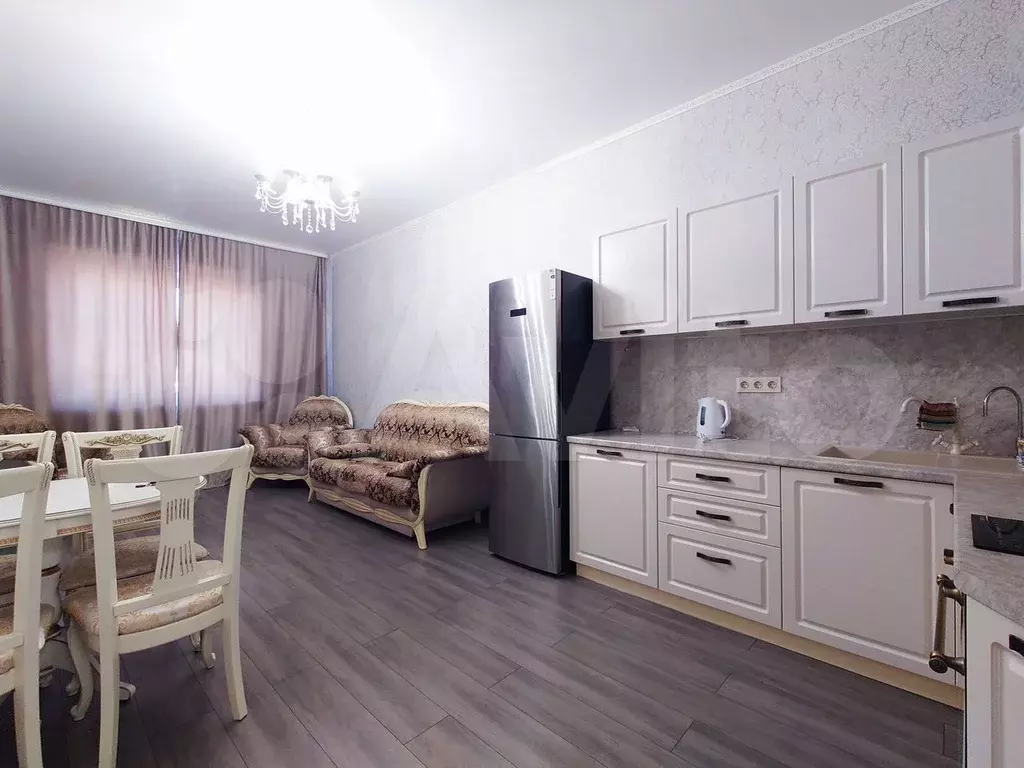 2-к. квартира, 42,5 м, 4/4 эт. - Фото 0
