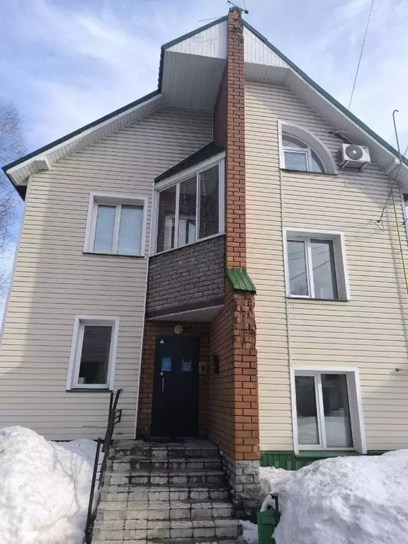 Офис в Коми, Сыктывкар Октябрьский просп., 27/1 (199 м) - Фото 1