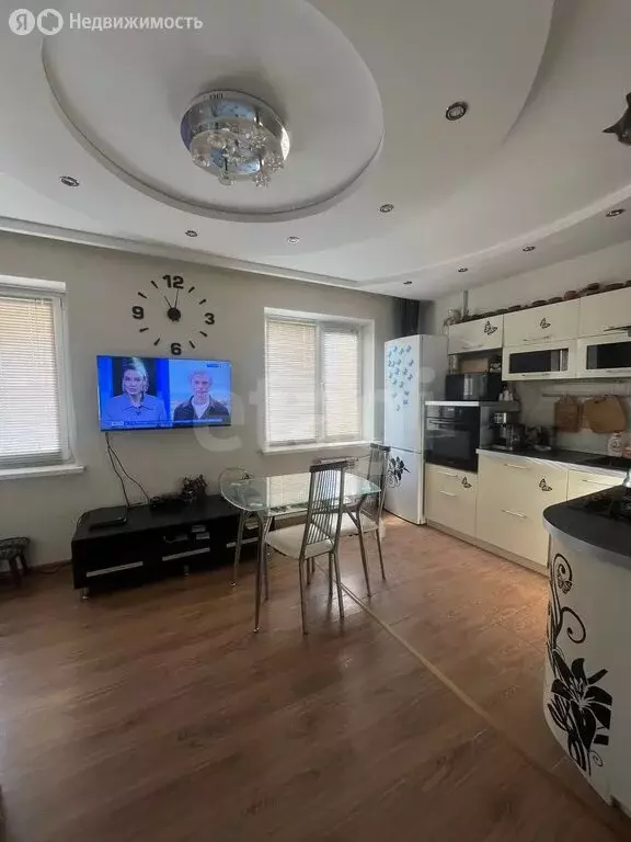 3-комнатная квартира: Усинск, улица Нефтяников, 52 (65.3 м) - Фото 2