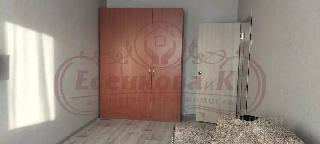 1-к кв. Курганская область, Курган Заозерный жилрайон, 8-й мкр, 5 ... - Фото 2