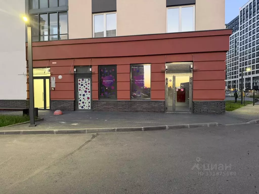 Помещение свободного назначения в Ленинградская область, Мурино ... - Фото 2