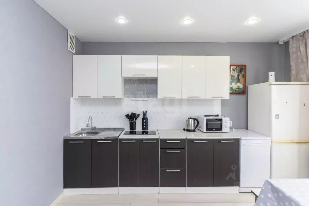 1-к кв. Тюменская область, Тюмень ул. Павла Шарова, 5 (39.4 м) - Фото 1