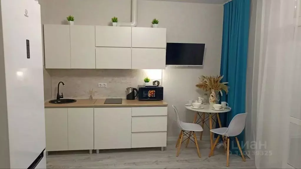 Студия Краснодарский край, Краснодар ул. Адмирала Макарова, 5 (23.7 м) - Фото 2