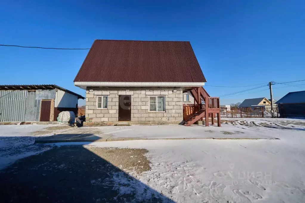 Дом в Хабаровский край, Хабаровский район, Тополевское с/пос, с. ... - Фото 1