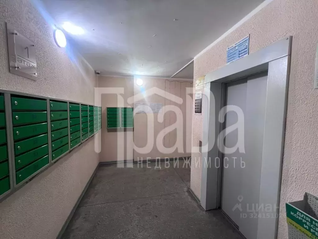 1-к кв. Красноярский край, Красноярск ул. 40 лет Победы, 30Д (52.6 м) - Фото 2