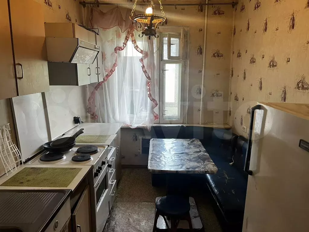 2-к. квартира, 55 м, 2/9 эт. - Фото 1