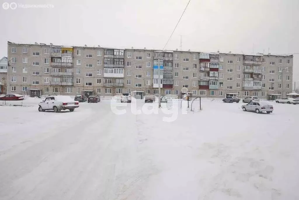 3-комнатная квартира: Ялуторовск, Заводоуковская улица, 2 (56.8 м) - Фото 2