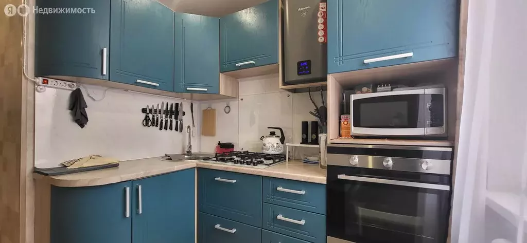 3-комнатная квартира: село Чернуха, Школьная улица, 23 (61.1 м) - Фото 1