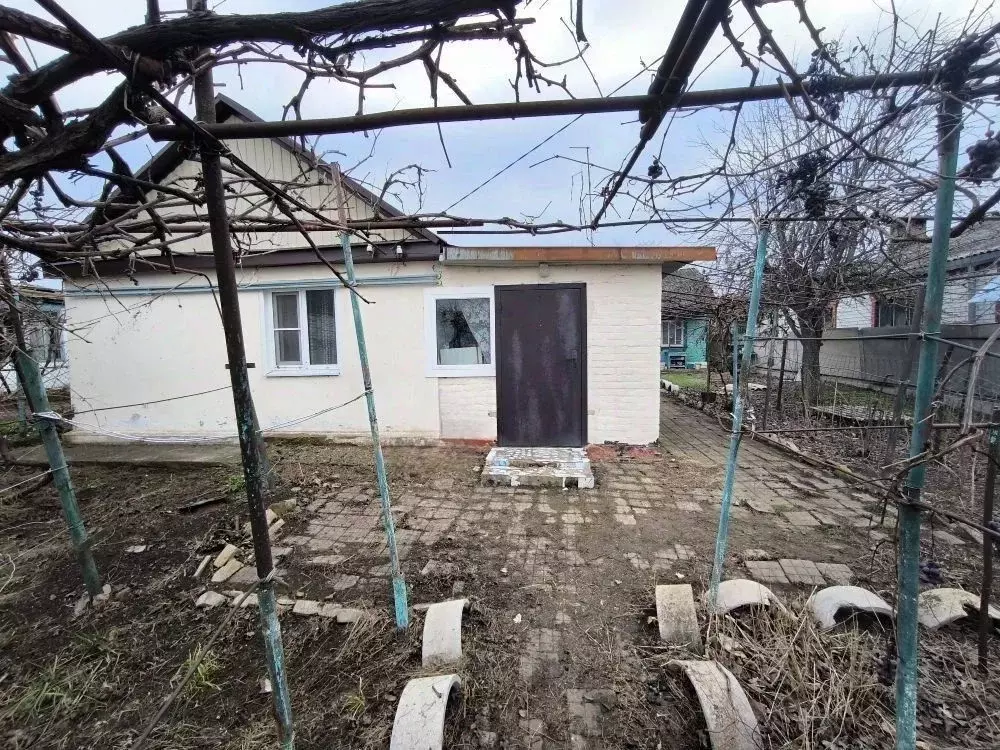 Дом в Краснодарский край, Павловская ст-ца ул. Щорса, 8 (53 м) - Фото 2