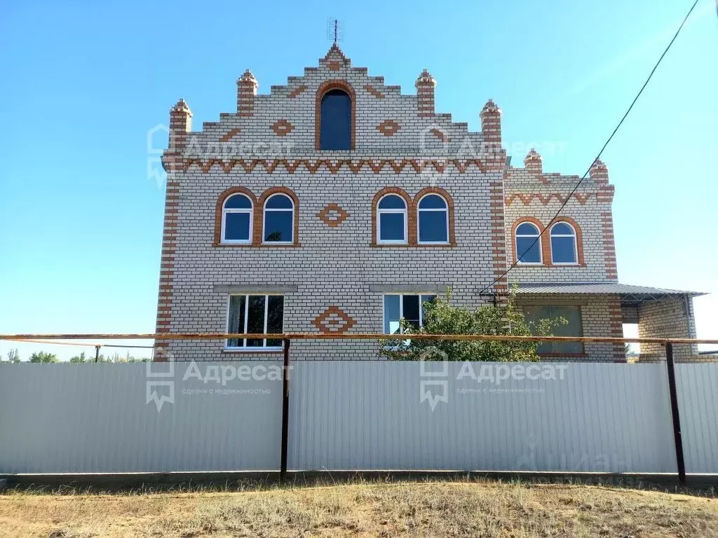 Дом в Волгоградская область, Иловля рп ул. Надымская (200 м) - Фото 1