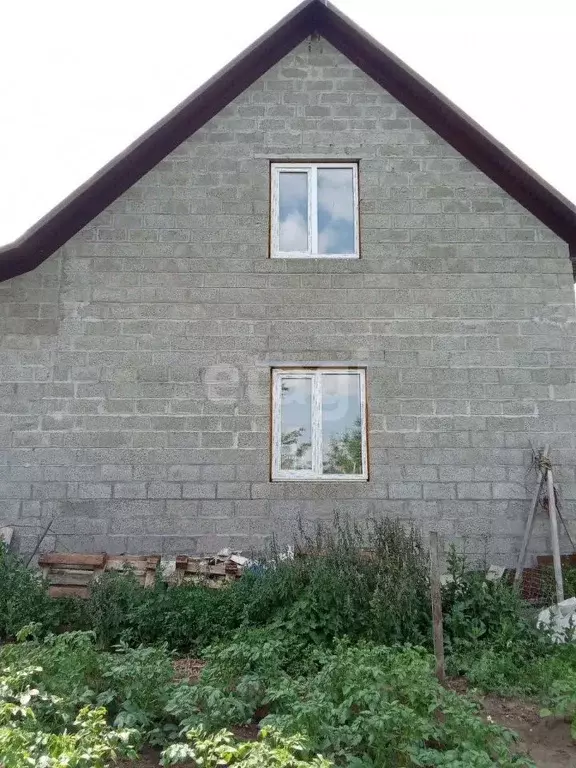 Дом в Башкортостан, Бирский район, Старопетровский сельсовет, с. ... - Фото 2