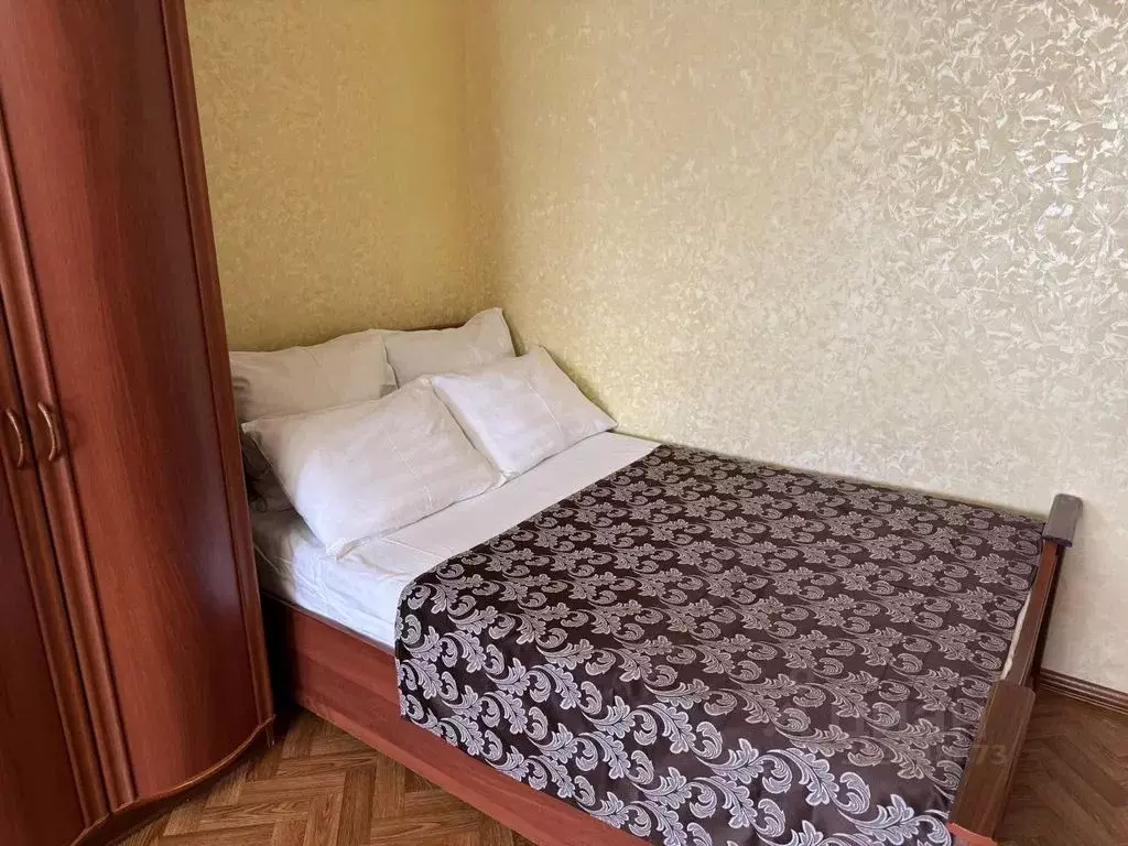 1-к кв. Волгоградская область, Волгоград ул. Рокоссовского, 38 (47.0 ... - Фото 1