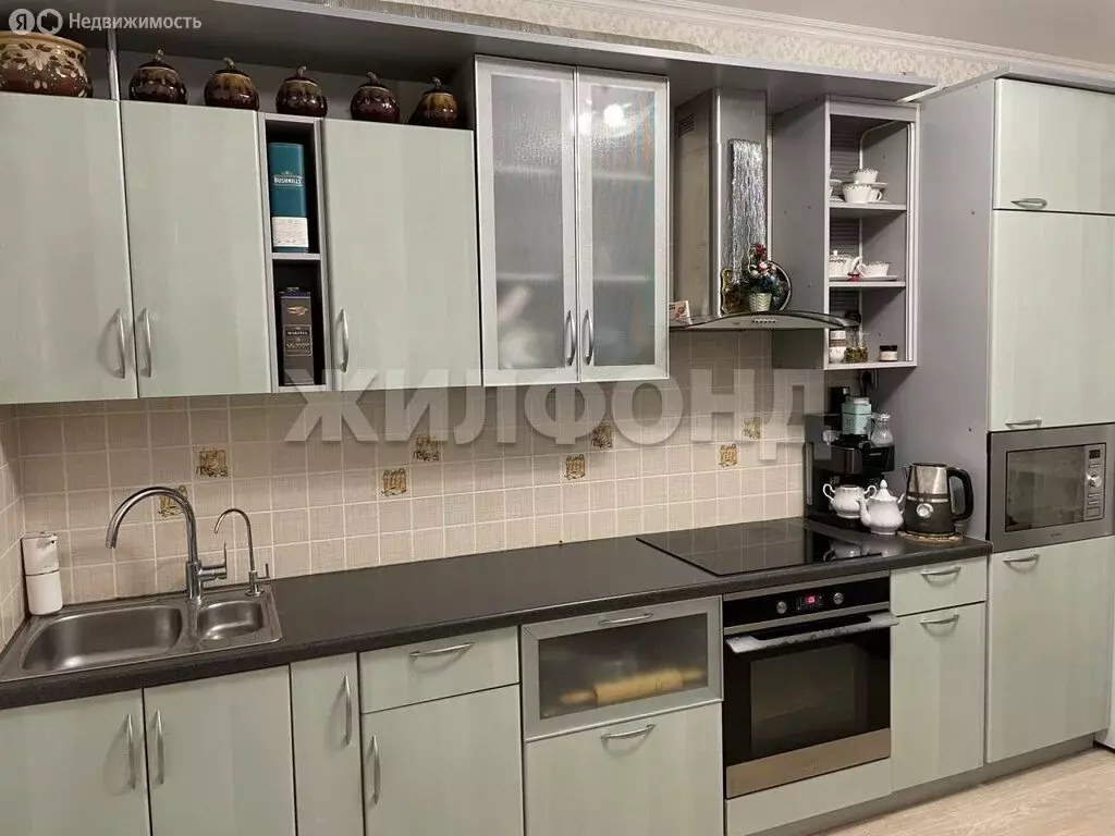 3-комнатная квартира: Тольятти, улица 70 лет Октября, 12 (68.1 м) - Фото 2