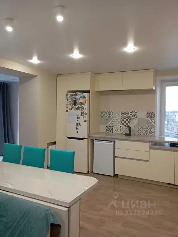 2-к кв. Саратовская область, Саратов проезд 2-й Детский, 34 (64.0 м) - Фото 1
