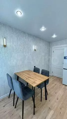 3-к. квартира, 70 м, 2/9 эт. - Фото 0