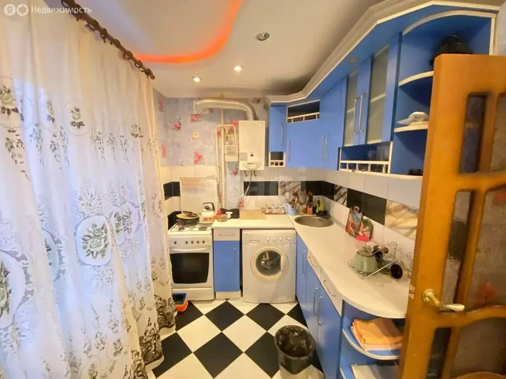 3-комнатная квартира: рабочий посёлок Разумное, Железнодорожная улица, ... - Фото 1