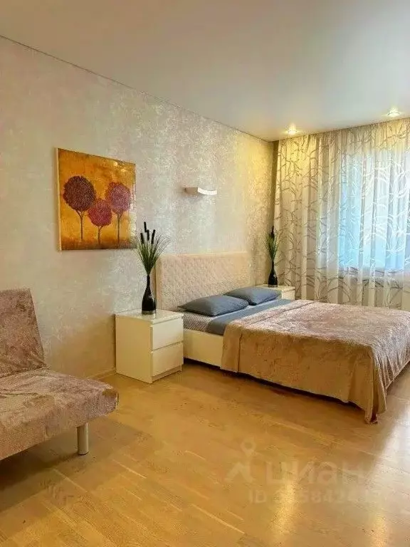 2-к кв. Ямало-Ненецкий АО, Новый Уренгой Энтузиастов мкр, 1 (77.0 м) - Фото 0