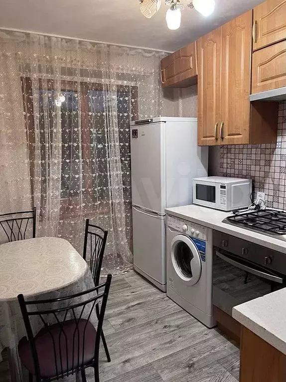1-к. квартира, 40 м, 8/9 эт. - Фото 1