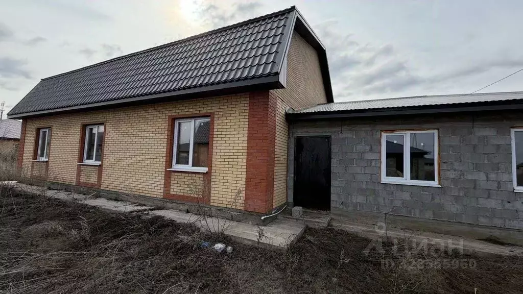 Таунхаус в Оренбургская область, Оренбургский район, с. Нежинка ул. ... - Фото 2