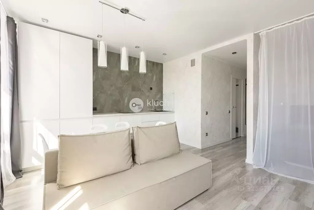 Студия Татарстан, Казань ул. Братьев Батталовых, 20Ак2 (32.0 м) - Фото 2