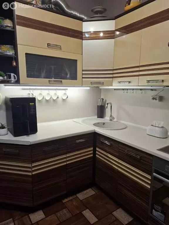 3-комнатная квартира: Нерюнгри, Южно-Якутская улица, 43/1 (81.7 м) - Фото 2