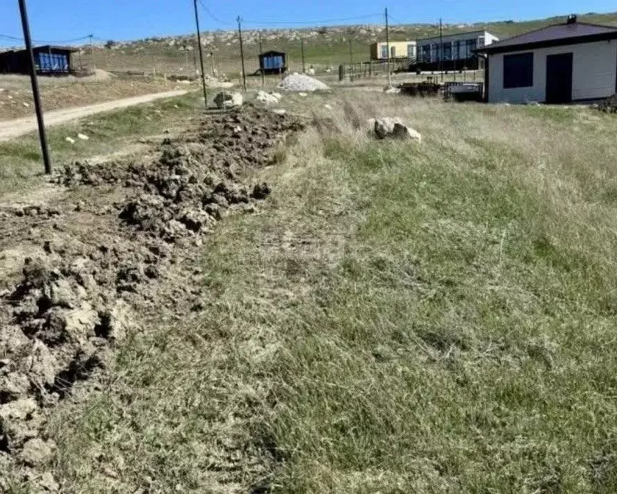 Участок в Крым, Ленинский район, Мысовское с/пос, с. Семеновка ул. ... - Фото 1