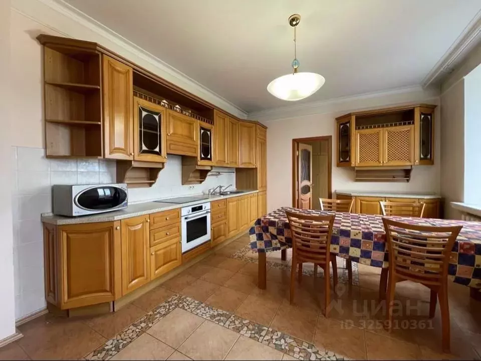 3-к кв. Тюменская область, Тюмень ул. Котовского, 1/2 (146.0 м) - Фото 1