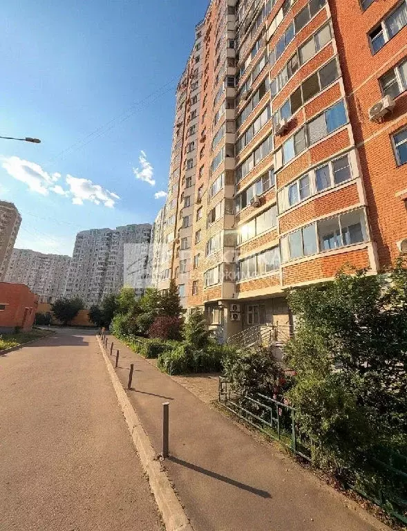 Продается 2-комнатная квартира - Фото 2