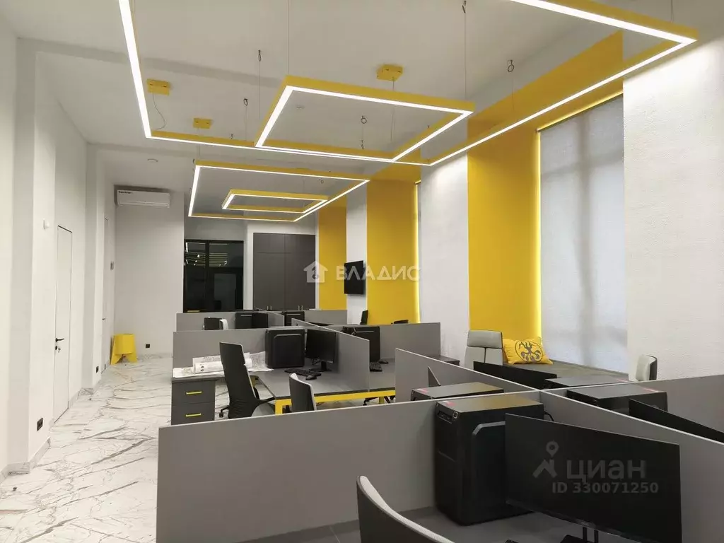 Офис в Московская область, Жуковский ул. Пушкина, 4 (240 м) - Фото 1